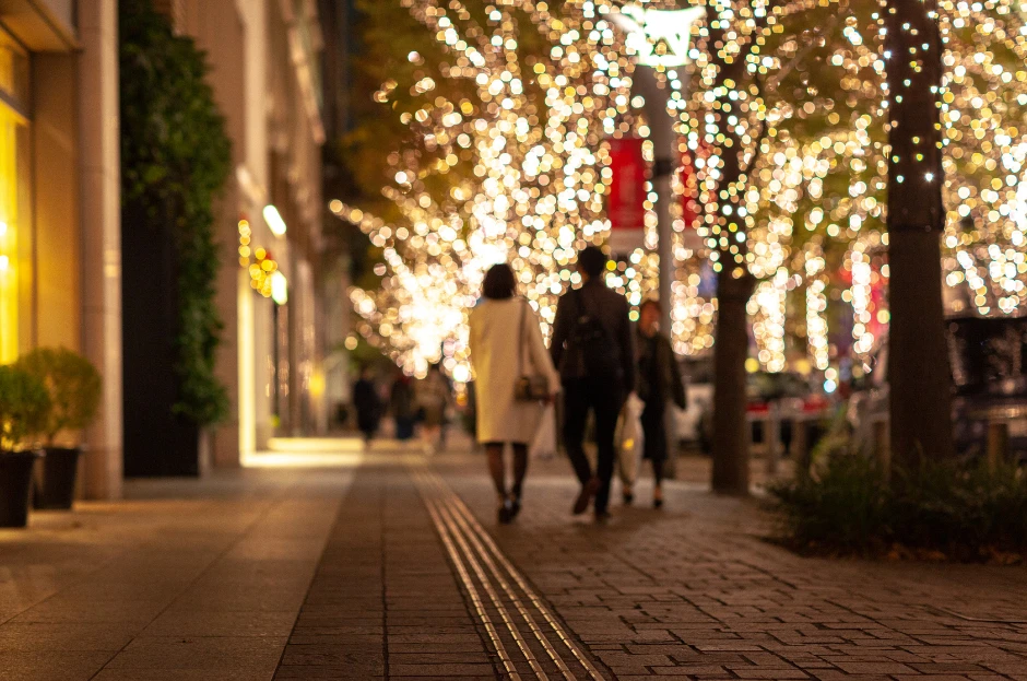 クリスマスデートを彩る、その日だけの特別なスタイルを提案します！
